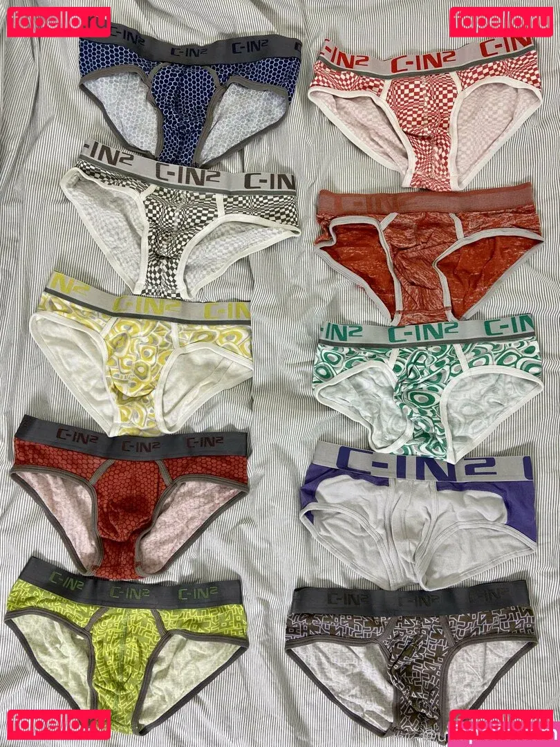 underxiaoqiang Onlyfans Photo Gallery 