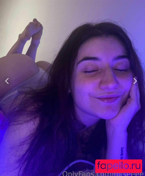rosie_wth Nude Onlyfans Photo 20