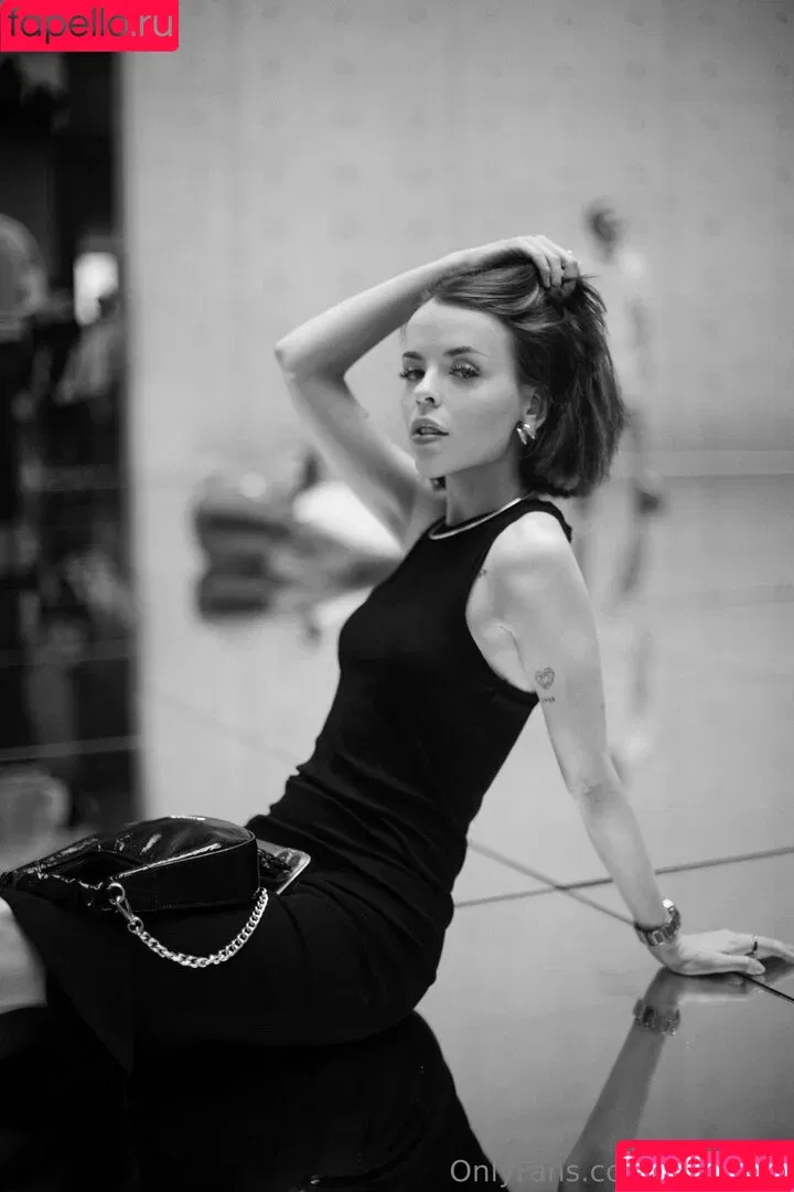 chloe_louise_bray / chloelolo Onlyfans Photo Gallery 