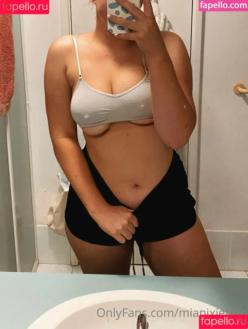 miapixiefree Onlyfans Photo Gallery 
