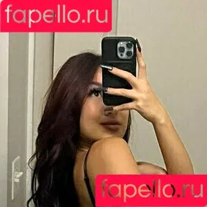 genevieveamour / xxrated.lux Onlyfans Photo Gallery 