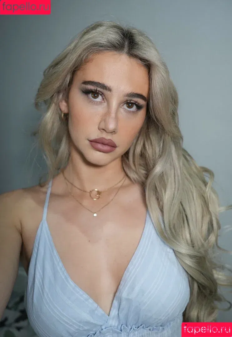 Sophiesnazz / sofipaaz / user Onlyfans Photo Gallery 