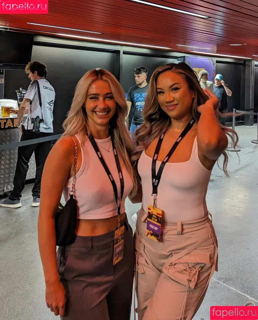 Sophiesnazz / sofipaaz / user Onlyfans Photo Gallery 