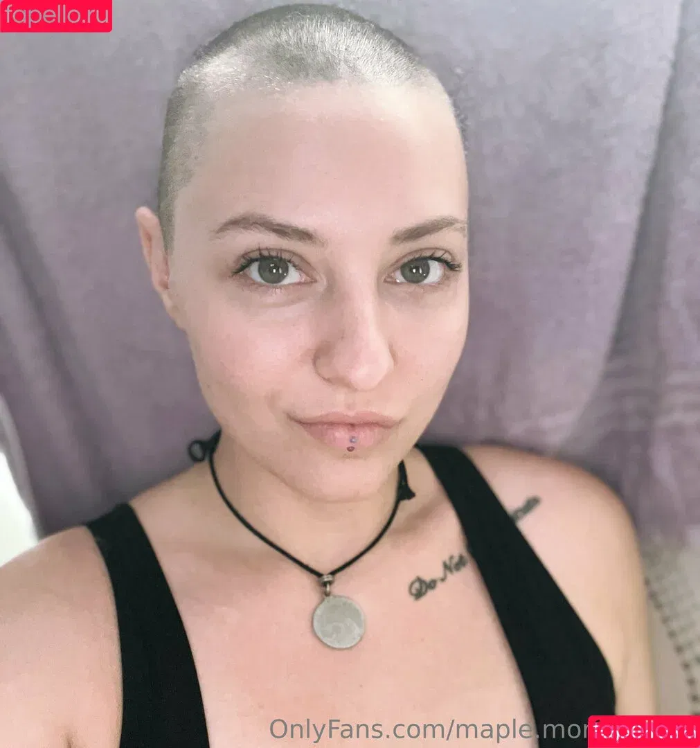 flippinfabulouspancakes / maple.morningstar Onlyfans Photo Gallery 