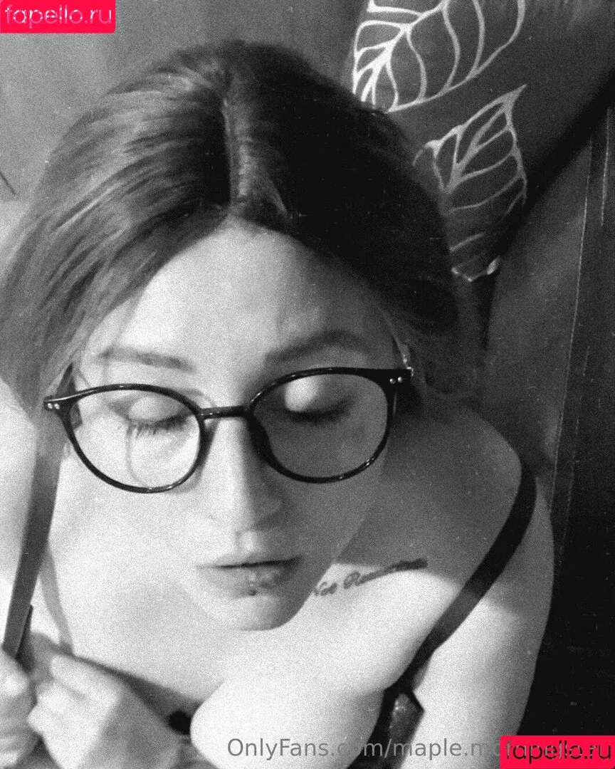 flippinfabulouspancakes / maple.morningstar Onlyfans Photo Gallery 