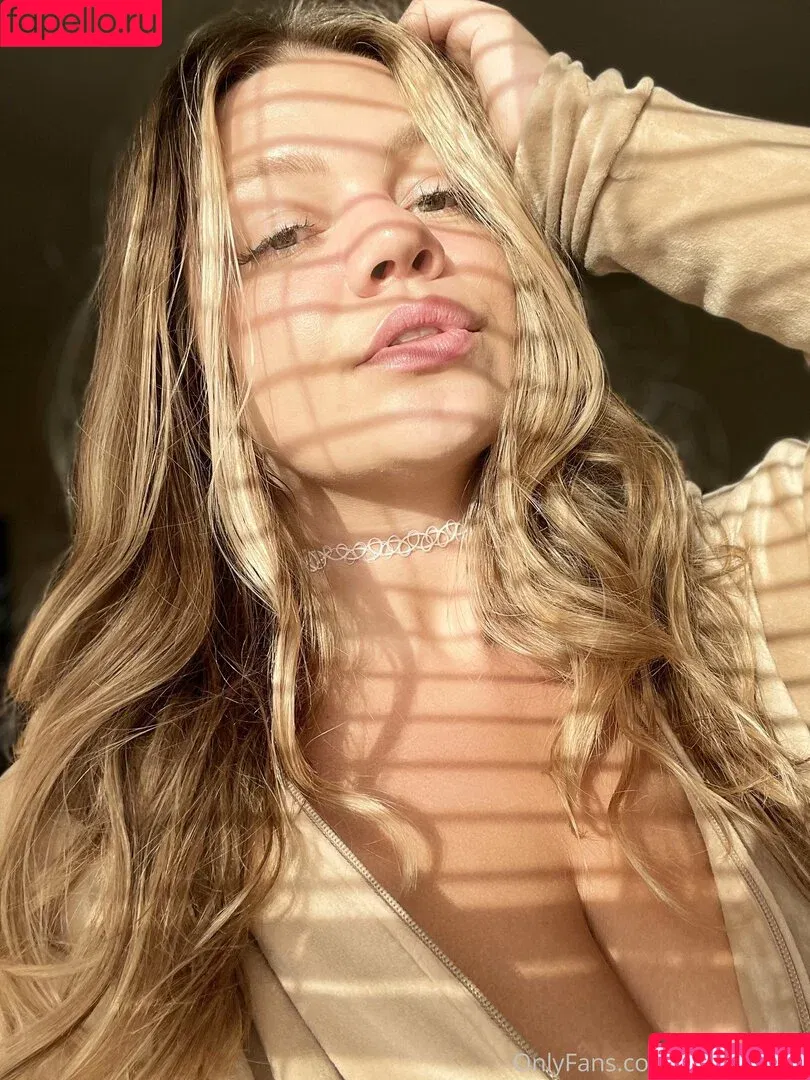 crazybeautiful413 / luluwunderful Onlyfans Photo Gallery 