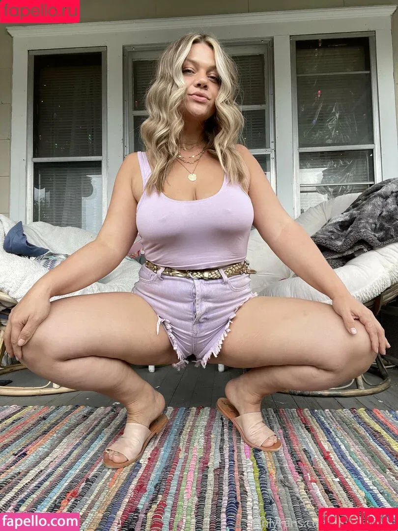 crazybeautiful413 / luluwunderful Onlyfans Photo Gallery 