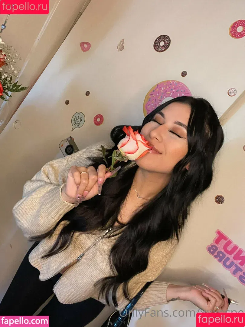 Espe ASMR / xespe_ / xxxespe Onlyfans Photo Gallery 