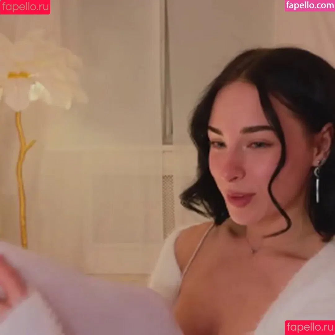 ani_wuni / uwunikaa Onlyfans Photo Gallery 