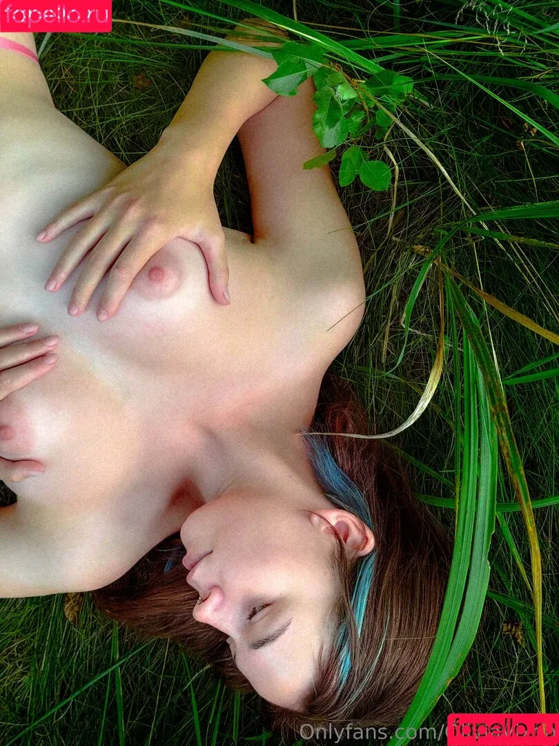 livnixon / oliviavixon Onlyfans Photo Gallery 