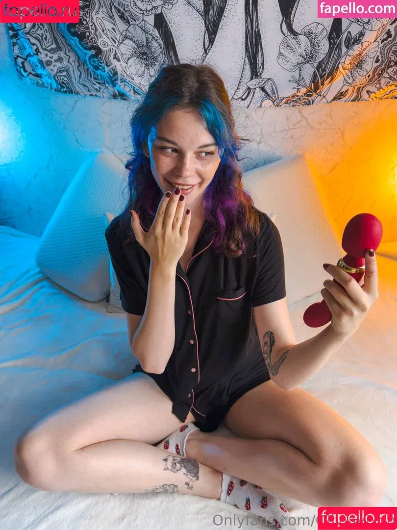 livnixon / oliviavixon Onlyfans Photo Gallery 