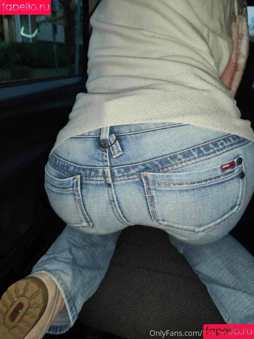 mariell_69x / mariella_x Onlyfans Photo Gallery 