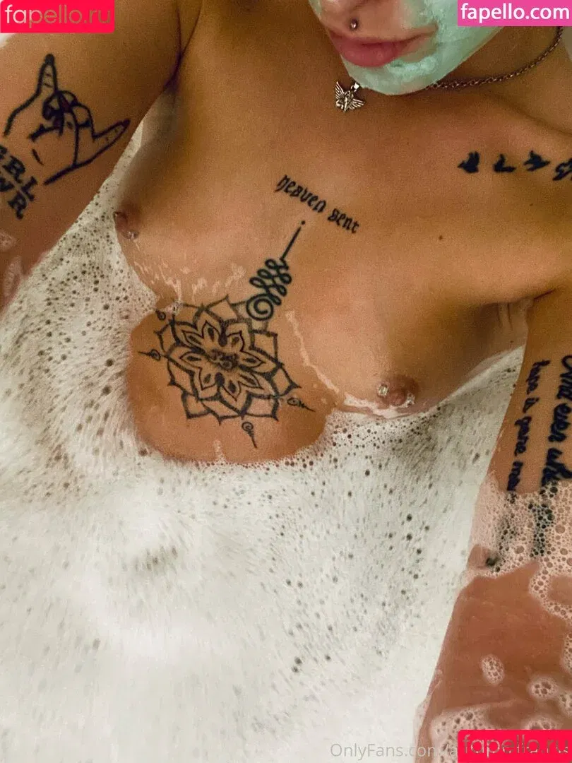 angellynnxo / lynnexofficial94 Onlyfans Photo Gallery 