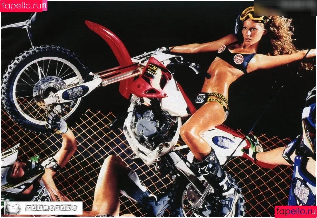 Gisele Bündchen / gisele / giseleofficial Onlyfans Photo Gallery 