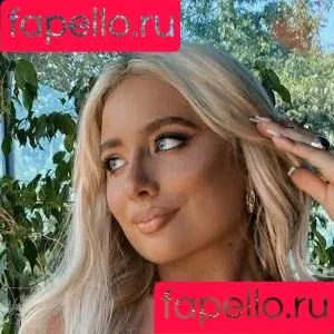 Saffron Barker / SaffronBarker / thegoddesssaffron Onlyfans Photo Gallery 