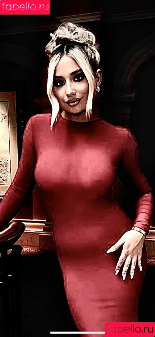 Saffron Barker / SaffronBarker / thegoddesssaffron Onlyfans Photo Gallery 