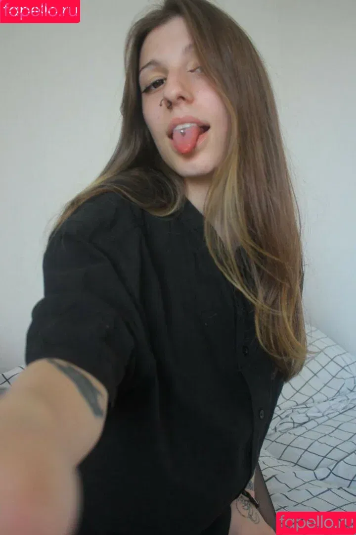 Jules Feet / jules_hampton / julesfeet / julesfeetj / julesvon228 / Лапки Джулс Onlyfans Photo Gallery 