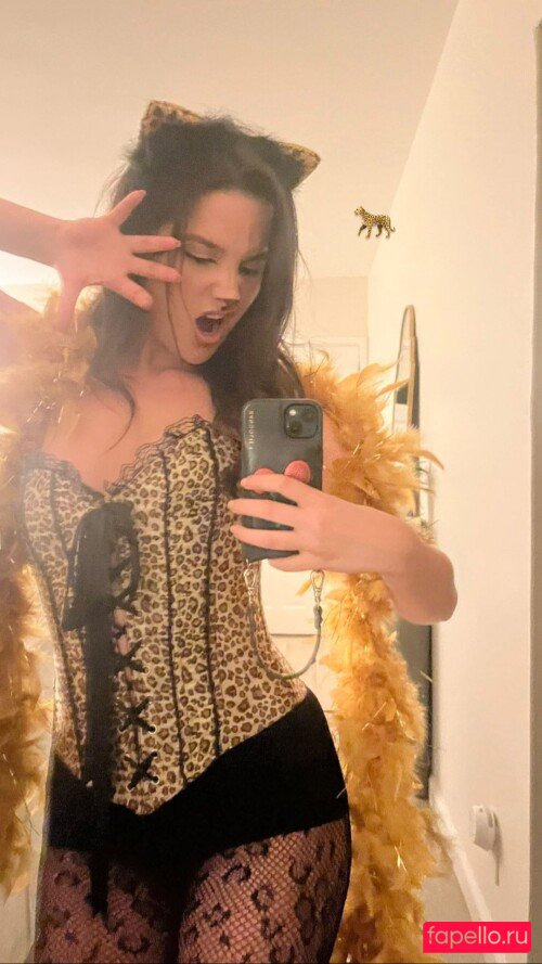 Jules Feet Nude Onlyfans Photo 10
