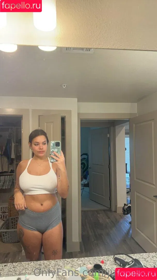 Tristen McGuire / Txisten / juulsauce Onlyfans Photo Gallery 