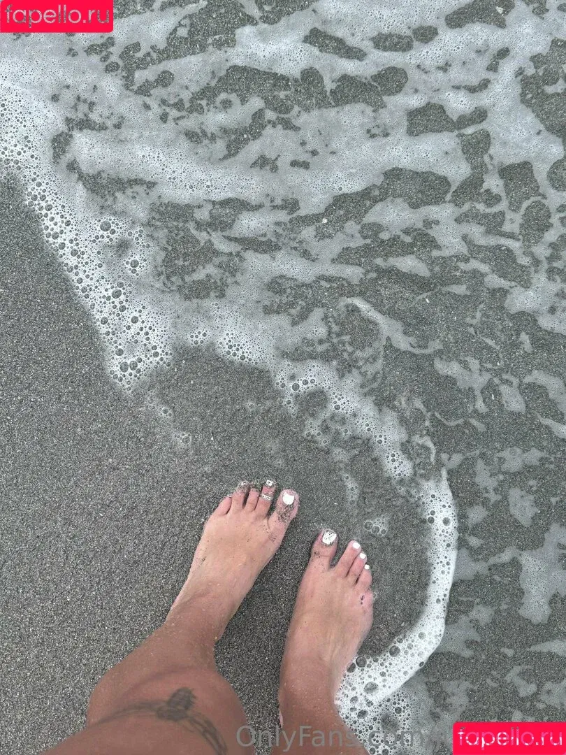 Tristen McGuire / Txisten / juulsauce Onlyfans Photo Gallery 