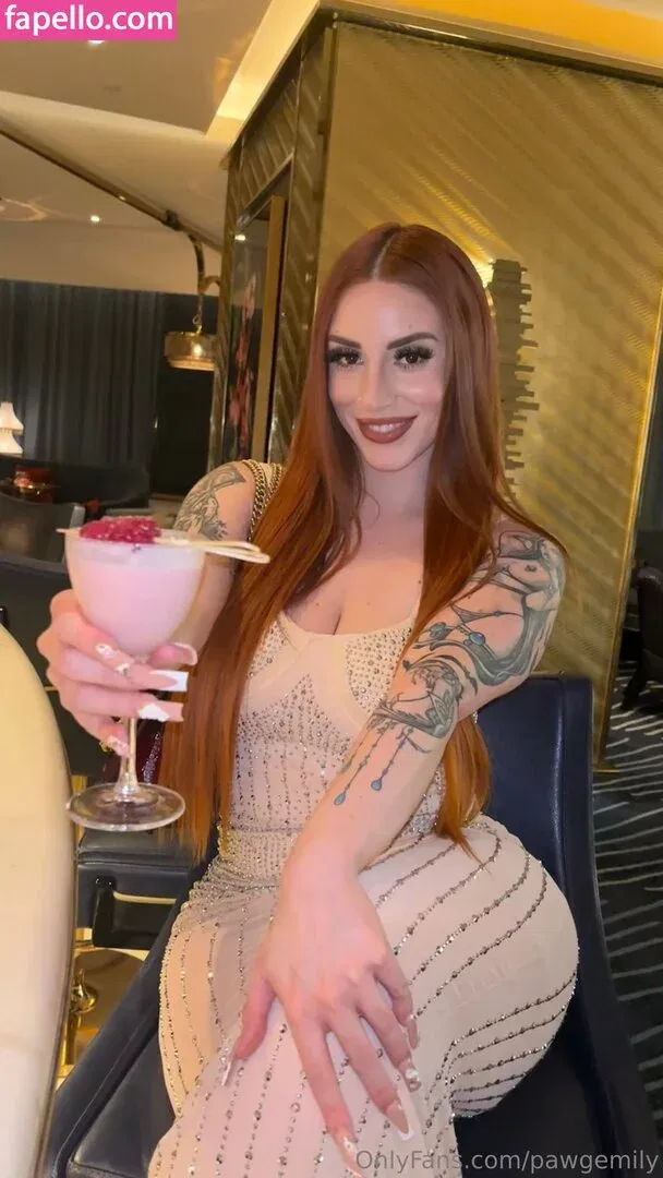 pawgemily1 Onlyfans Photo Gallery 