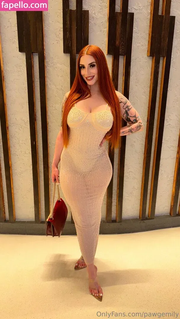 pawgemily1 Onlyfans Photo Gallery 