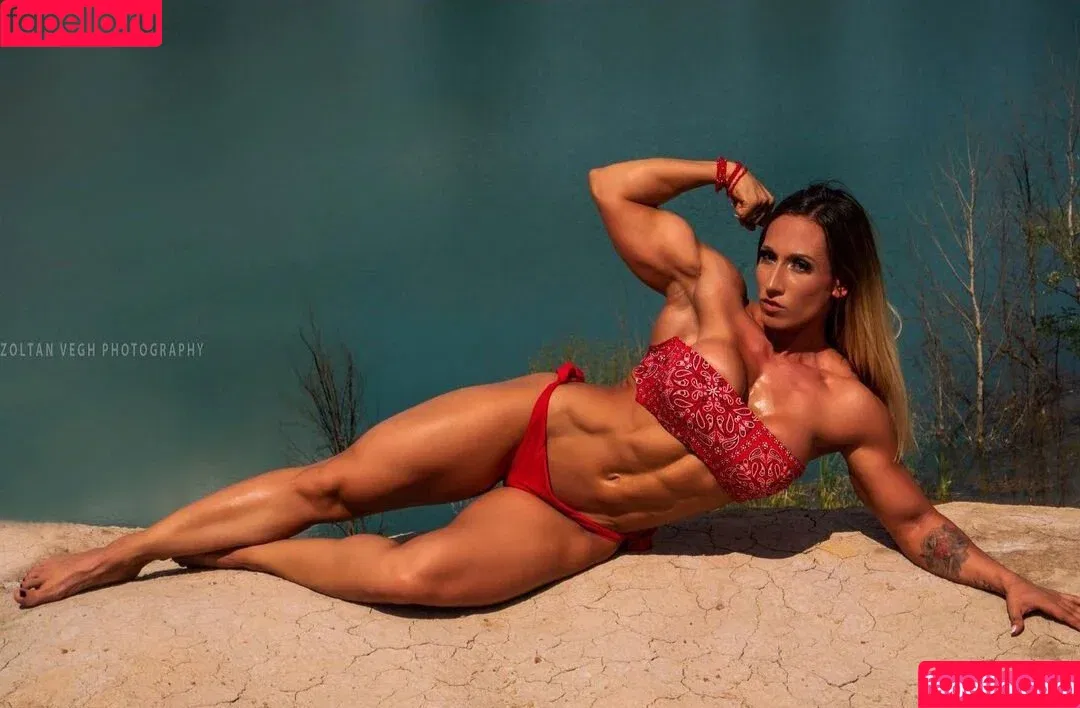 Reni Gendur / muscle.queen / reni_gendur / rgendur Onlyfans Photo Gallery 