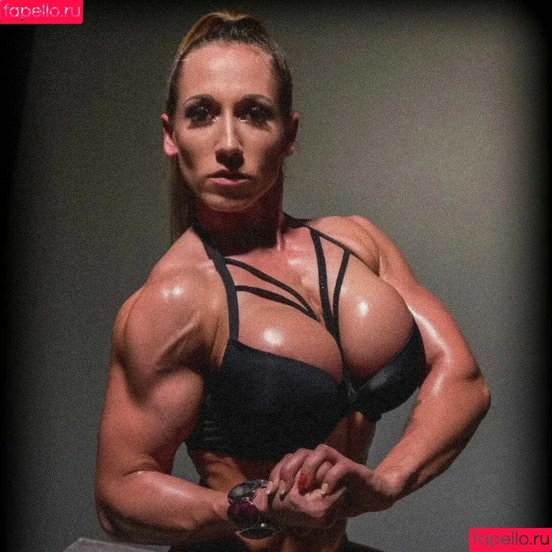 Reni Gendur / muscle.queen / reni_gendur / rgendur Onlyfans Photo Gallery 