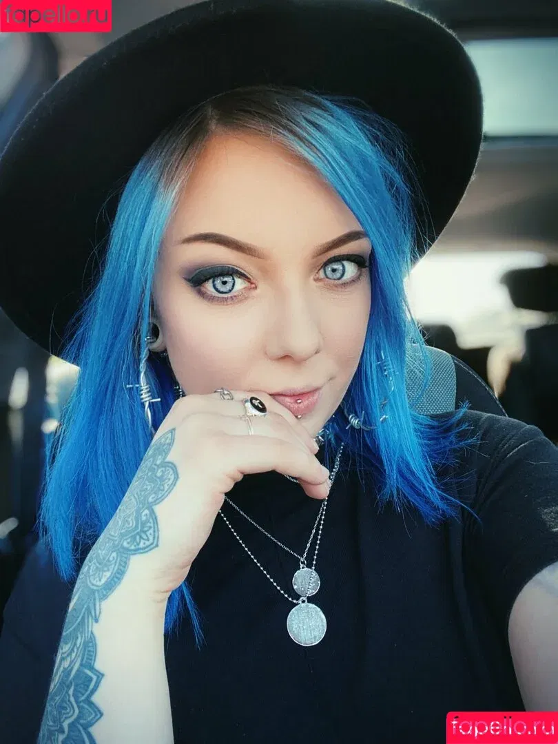 fakeannalee / freeannalee Onlyfans Photo Gallery 