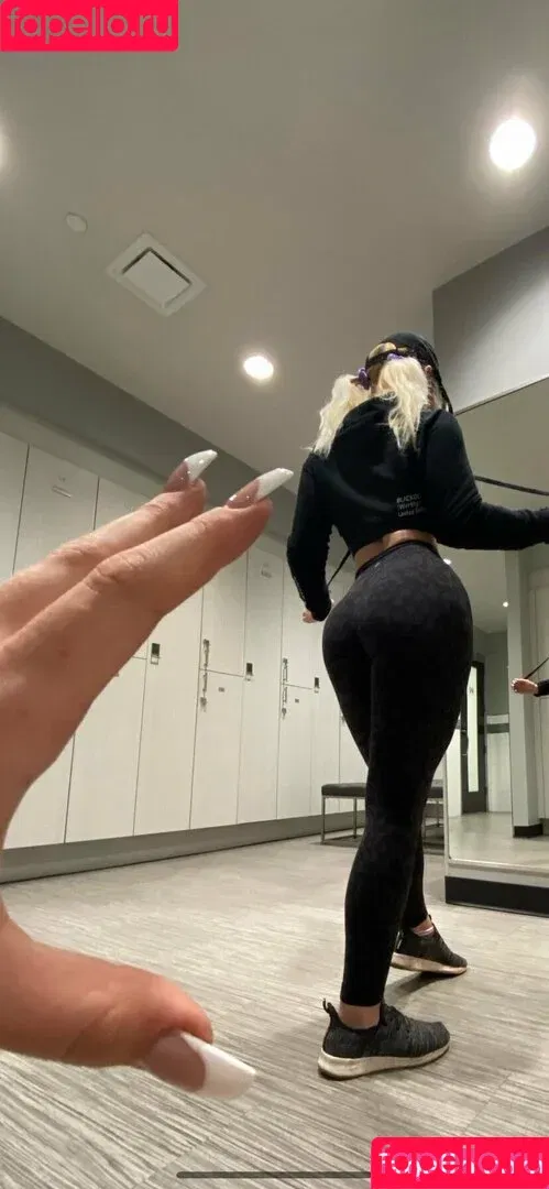 Haniimae / hanii.mae Onlyfans Photo Gallery 