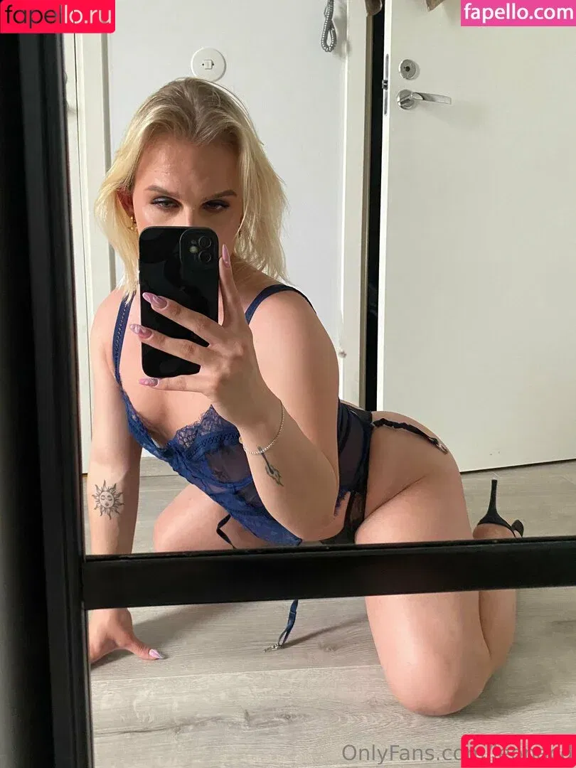 GoldPaleontologist5 / Leona_maa / Leonacd Onlyfans Photo Gallery 