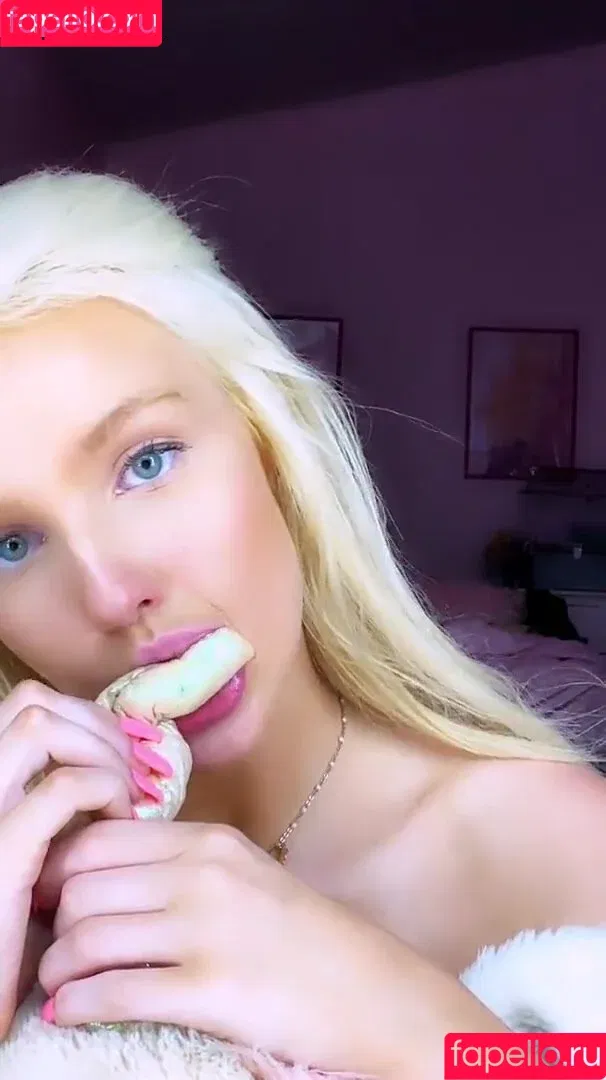 Linsey Donovan / linsey99 / linsey99_official Onlyfans Photo Gallery 