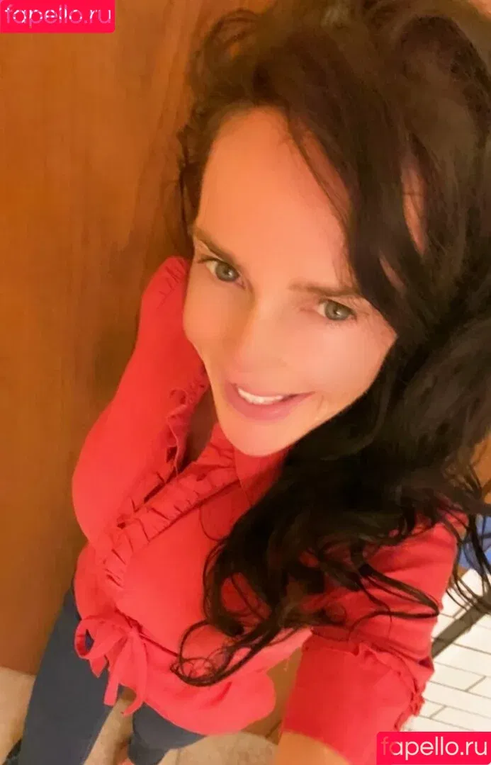 lilrosiedoll / rosiegirllondon Onlyfans Photo Gallery 