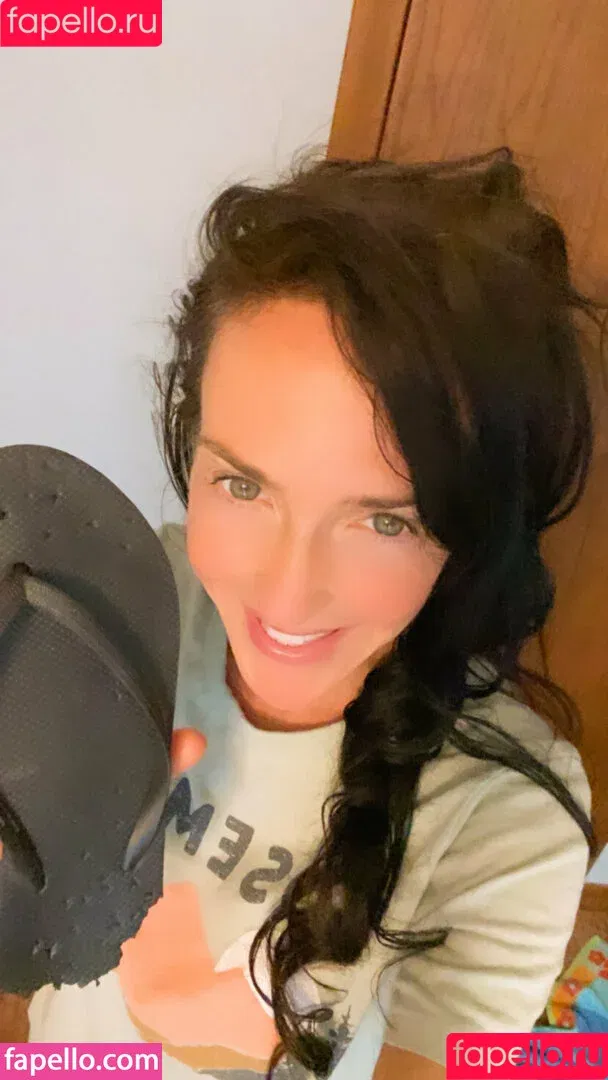 lilrosiedoll / rosiegirllondon Onlyfans Photo Gallery 