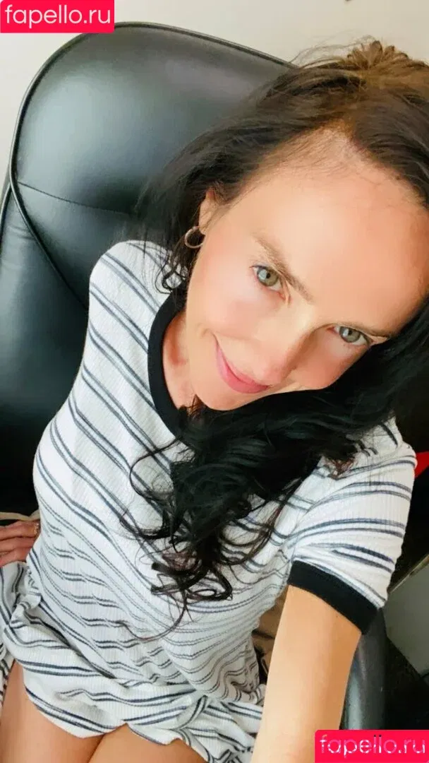 lilrosiedoll / rosiegirllondon Onlyfans Photo Gallery 