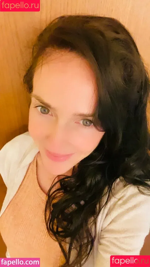 lilrosiedoll / rosiegirllondon Onlyfans Photo Gallery 