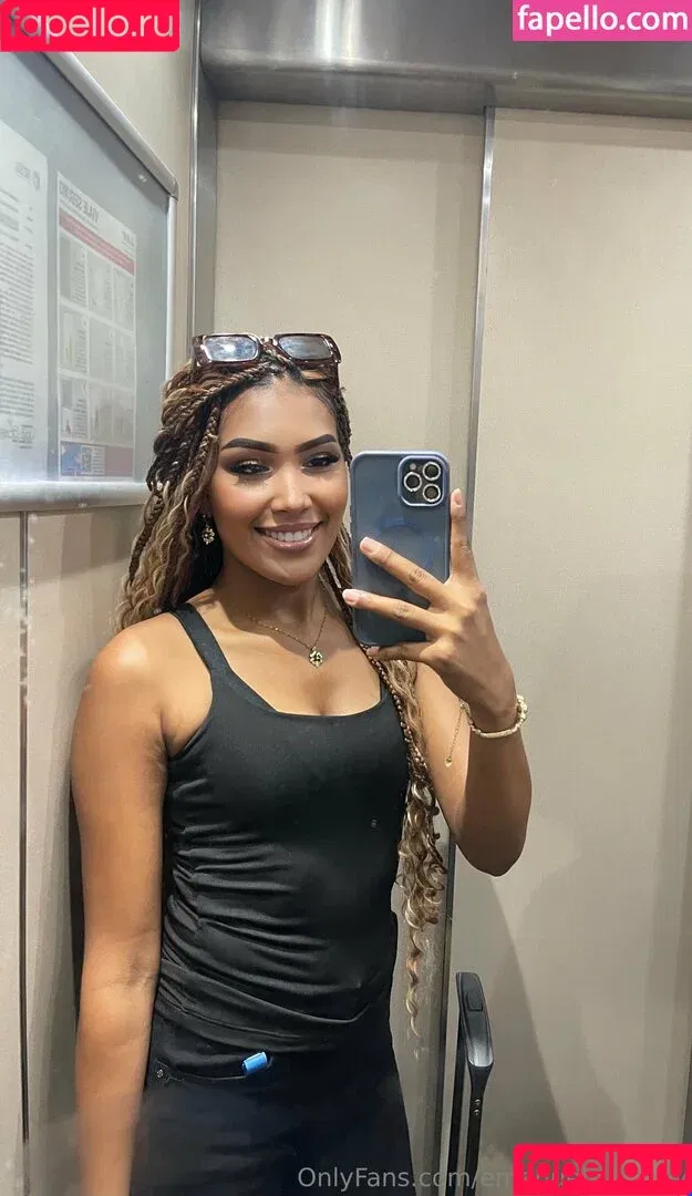 ebonyemmanuella / emanuela.ebony Onlyfans Photo Gallery 