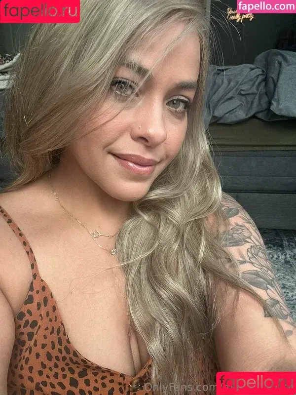 Makenna / lifewithmak2005 / makennalush Onlyfans Photo Gallery 