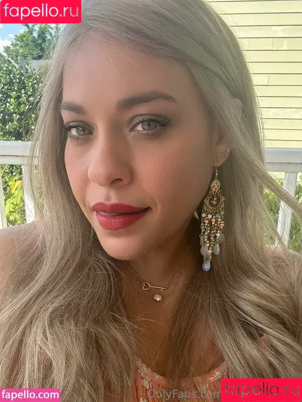 Makenna / lifewithmak2005 / makennalush Onlyfans Photo Gallery 