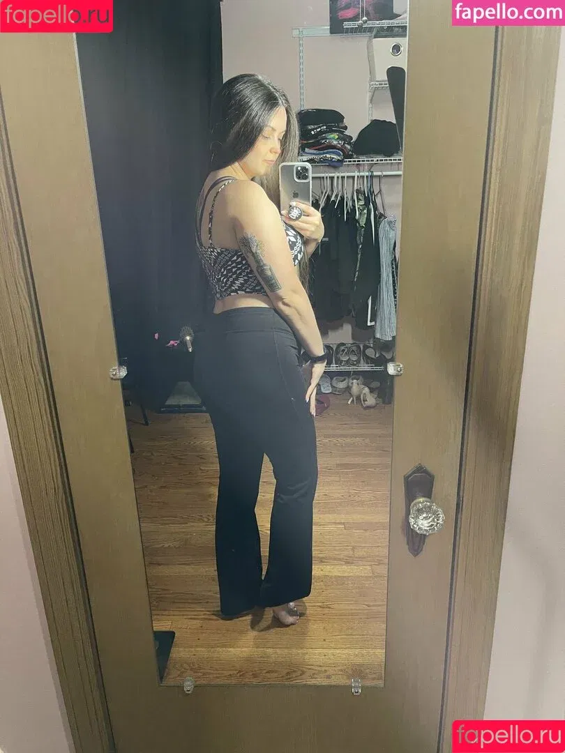 Karbut / Karby / Katastrofe / Kayla / kayla_itsines Onlyfans Photo Gallery 