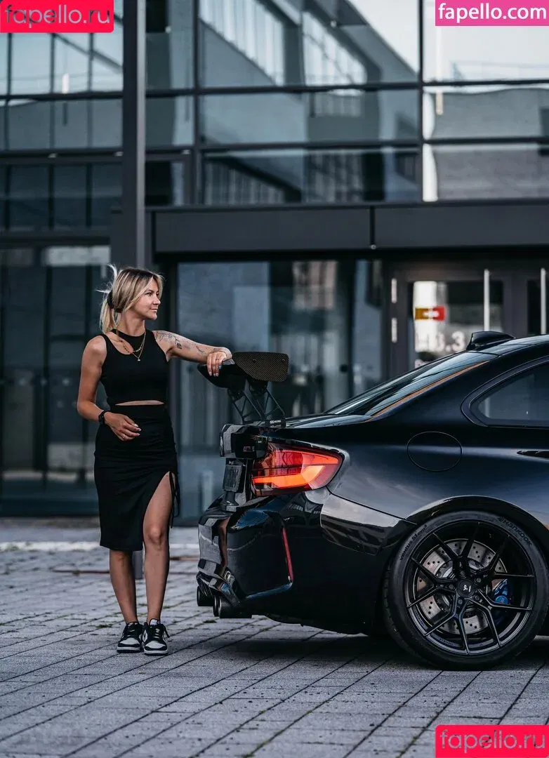 _mrsbmw / u359967452 Onlyfans Photo Gallery 