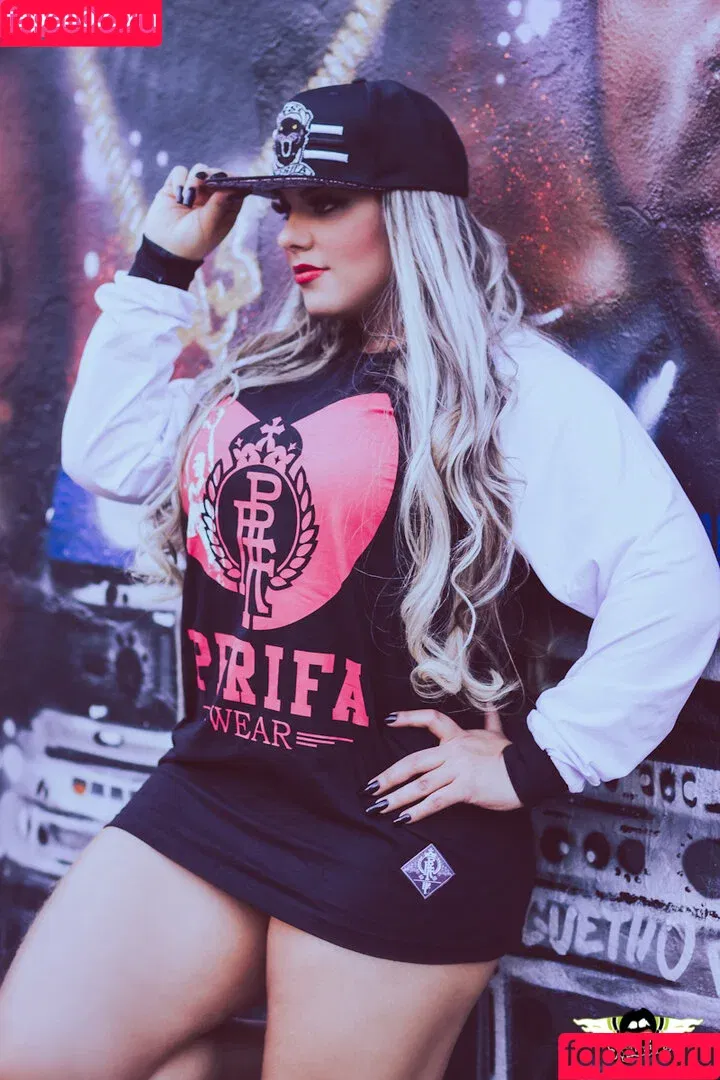 Carine Ivankio / ca.barbye.hot Onlyfans Photo Gallery 