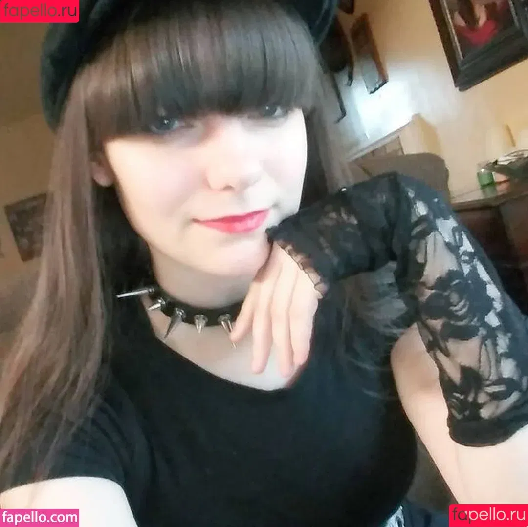 Morbid Mist / morbid_mist / morbidmist Onlyfans Photo Gallery 