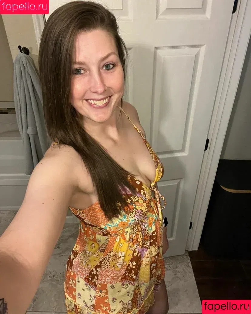 Katywithabooty / Katywithabooty_ / https: Onlyfans Photo Gallery 