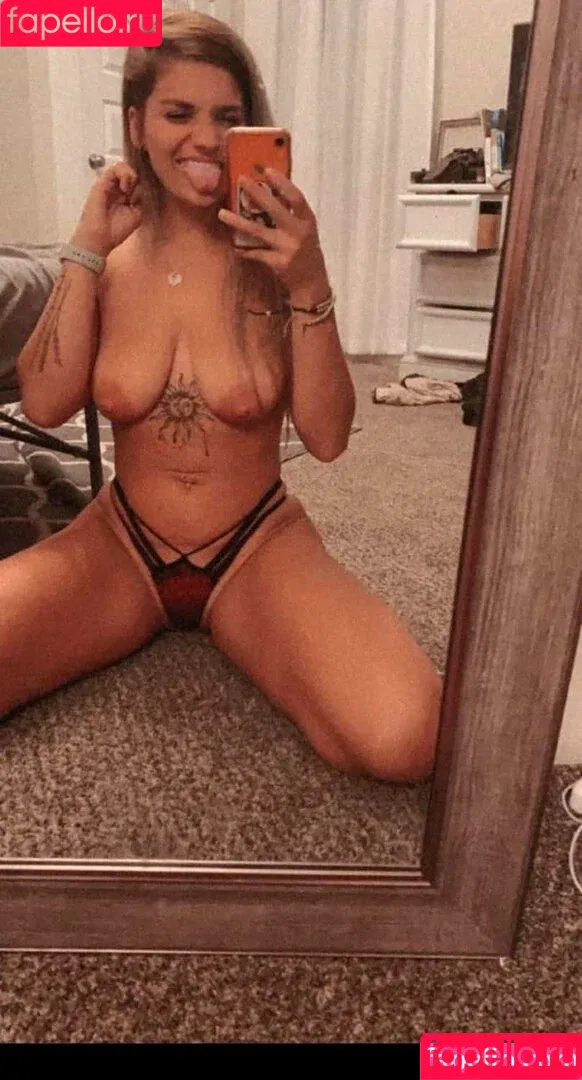 lilyraexoxo / morgannn Onlyfans Photo Gallery 