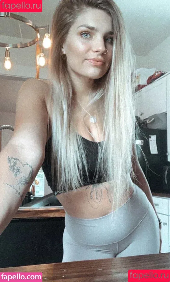 lilyraexoxo / morgannn Onlyfans Photo Gallery 