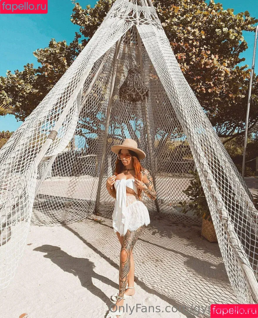 gypsytales / gypsytalespodcast Onlyfans Photo Gallery 