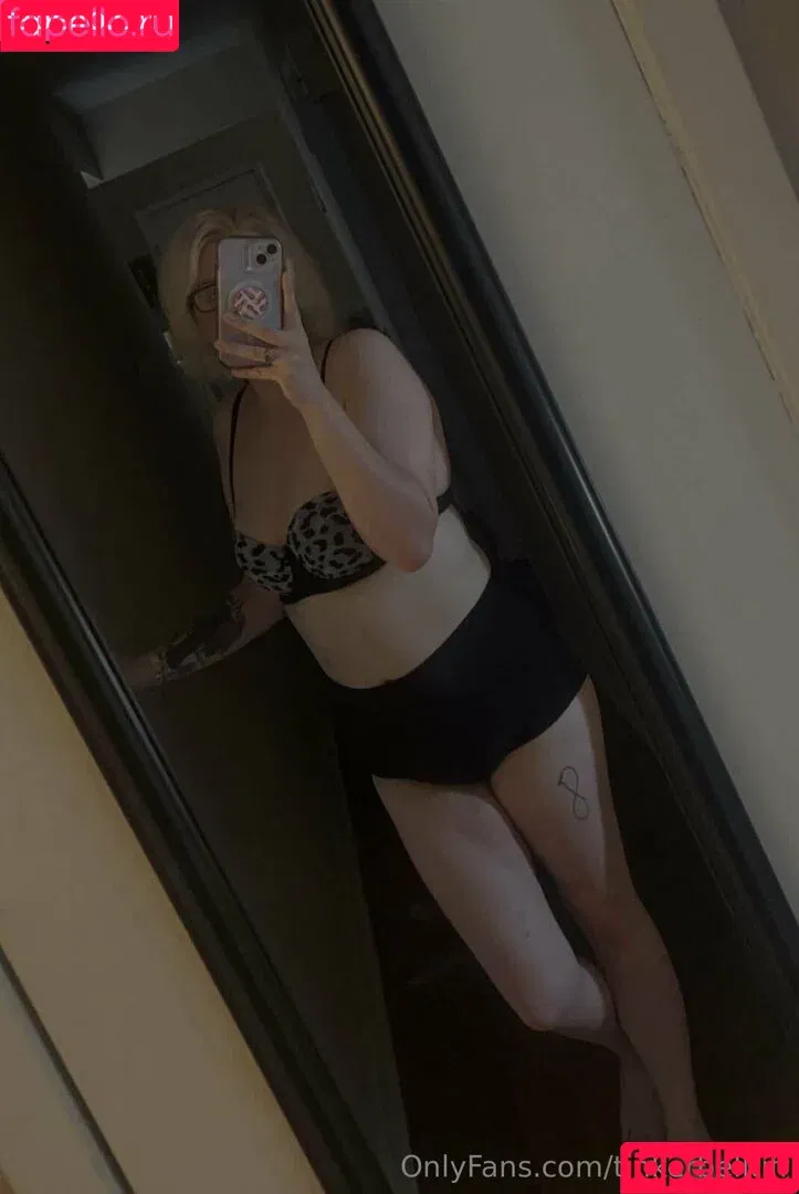 official_tink / tinkerbelltiff Onlyfans Photo Gallery 