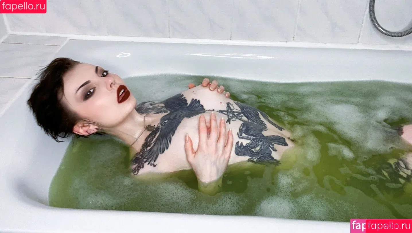 Faerie Blossom / FaerieBlossom / Nimue / faerie_blossom Onlyfans Photo Gallery 