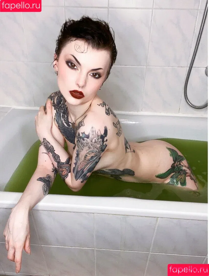 Faerie Blossom / FaerieBlossom / Nimue / faerie_blossom Onlyfans Photo Gallery 